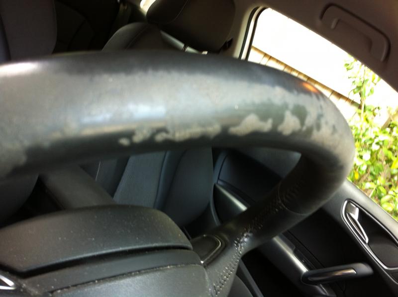 Direksiyon Simidi Neden Soyulur? 2 Neden Direksiyon Simidi Soyulur