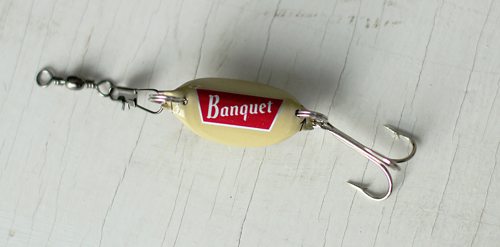 Şişe Kapağından Balık Yemi Nasıl Yapılır? 1 Şişe Kapağından Balık Yemi Nasıl Yapılır?