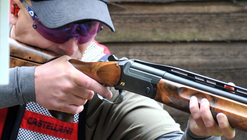 Tetigi-Cektikten-Sonra-Tufegi-Sallamaya-Devam-Etmezseniz-Ne-Olur