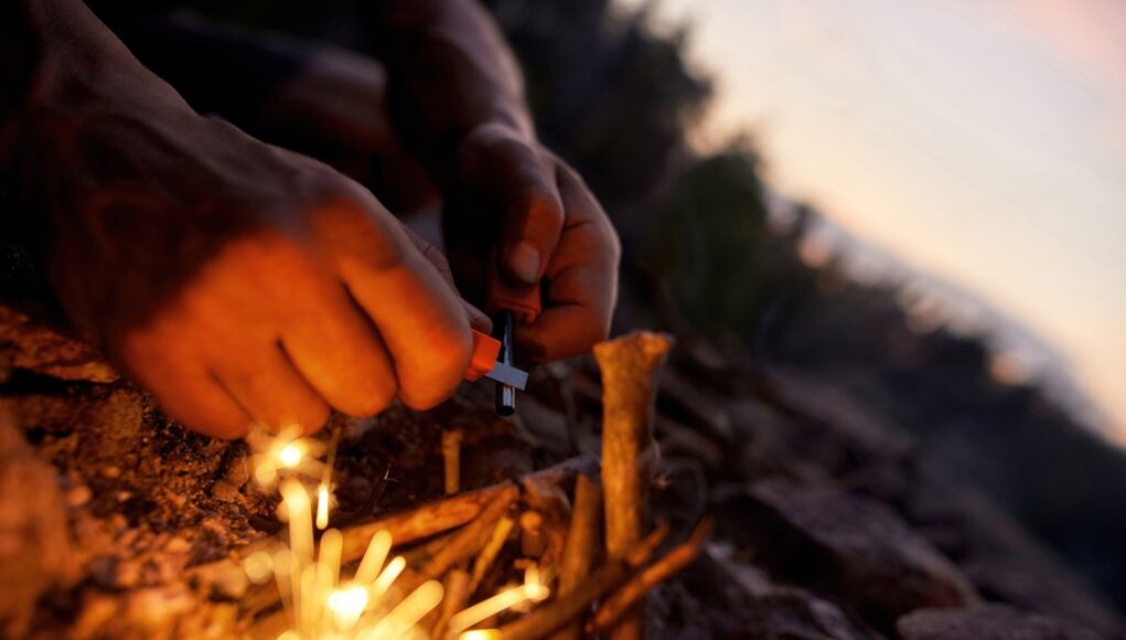 İnsa-Edilecek-En-Basit-Kamp-Atesi-Turu-Nedir