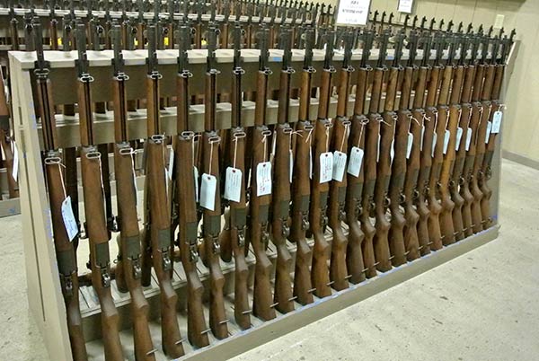 Bir Kampta Silah Rafı Kurun 2 Bir Kampta Silah Rafi Kurma