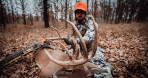 Avci-Av-Yasagi-Doneminde-Geyik-Vurdu