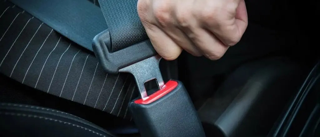 Emniyet Kemerini Aksesuar Zannedenler Dikkat Hayat Kurtaran Detay