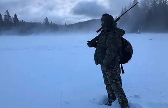 Alaska Kar Firtinasina Yakalanan Avci