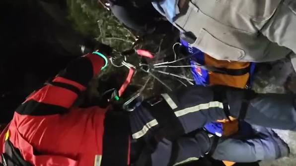 Montana'da Avlanırken Uçurumdan Düştü: Saatler Sonra Kurtarma Ekibi Ulaştı